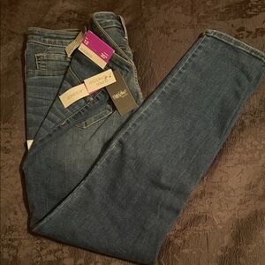 Mossimo denim sz 12 super stretchy jeggings. Women's Dark Blue Skinny Jeans
